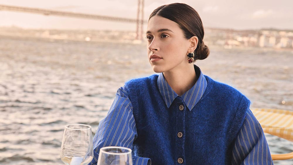 Sleeveless cardigans 