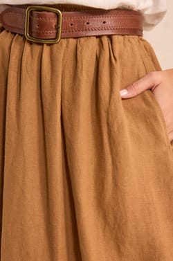Brown linen skirt;${refinementColor}