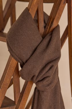 TOM scarf;${refinementColor}
