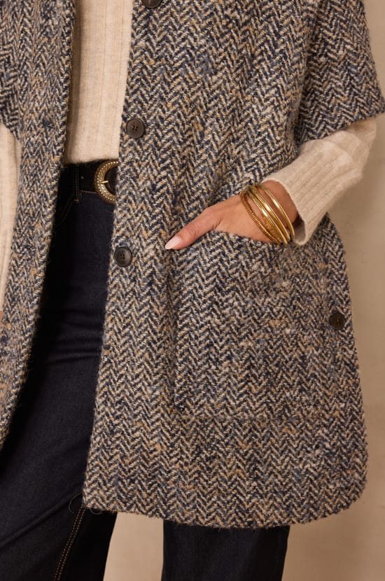 AGNES wool cape;${refinementColor}