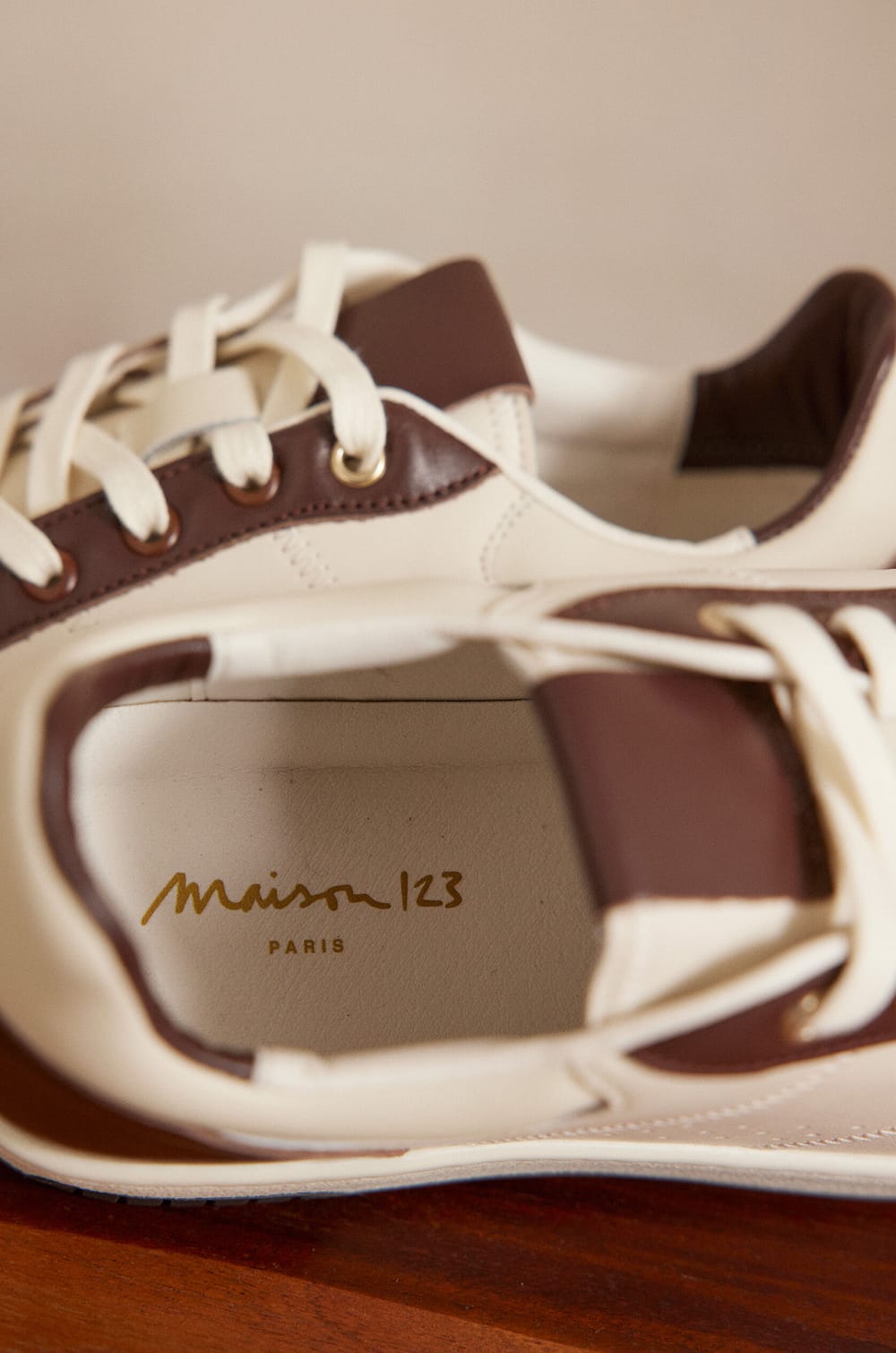 Basket VELORA en cuir;${refinementColor}