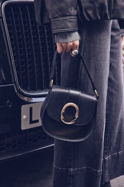 Black bovine leather bag VALENTIN;${refinementColor}