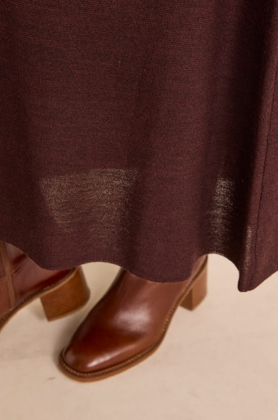 Long skirt in blended wool VIOLAINE;${refinementColor}