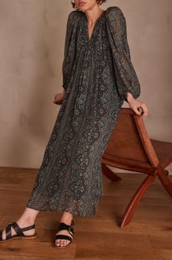 Robe LIVIANA;${refinementColor}