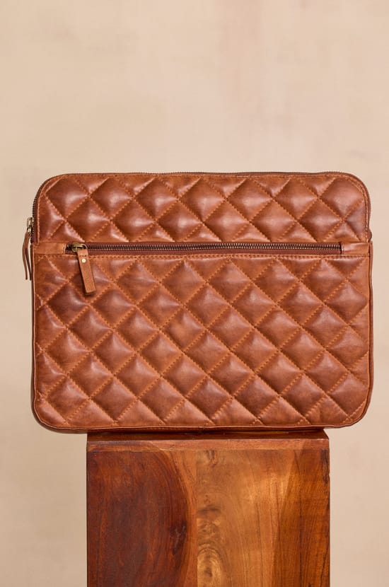 Pochette d'ordinateur 100% cuir VIVIEN;${refinementColor}