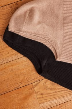 HECTOR hat in 100% recycled cashmere - 2 ply;${refinementColor}