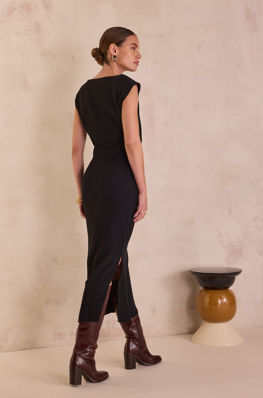 BIANCA straight dress with slit;${refinementColor}