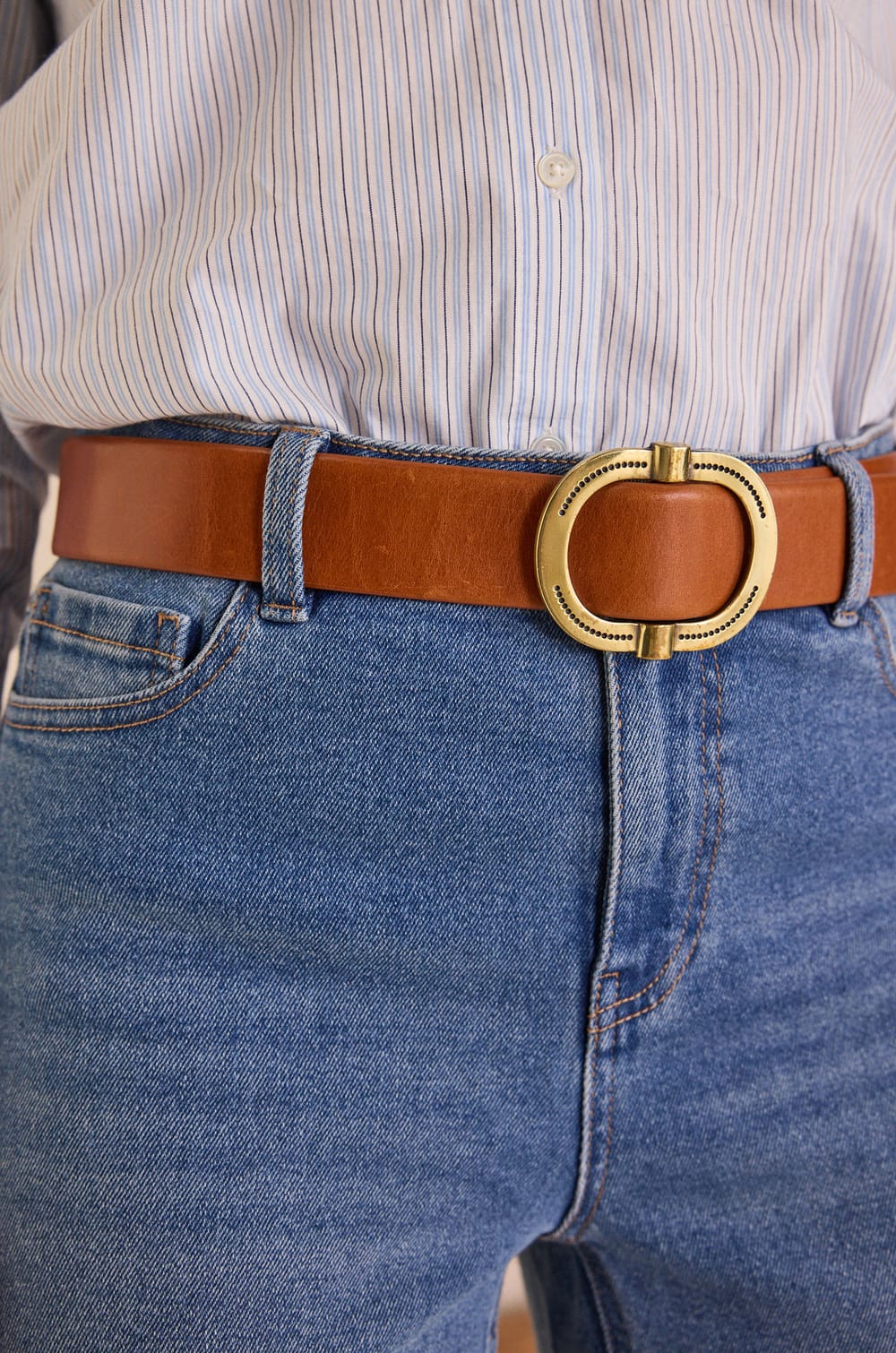 RUBY cropped jeans with turn-ups;${refinementColor}