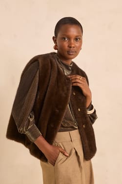 Brooklyn fluffy effect sleeveless vest;${refinementColor}