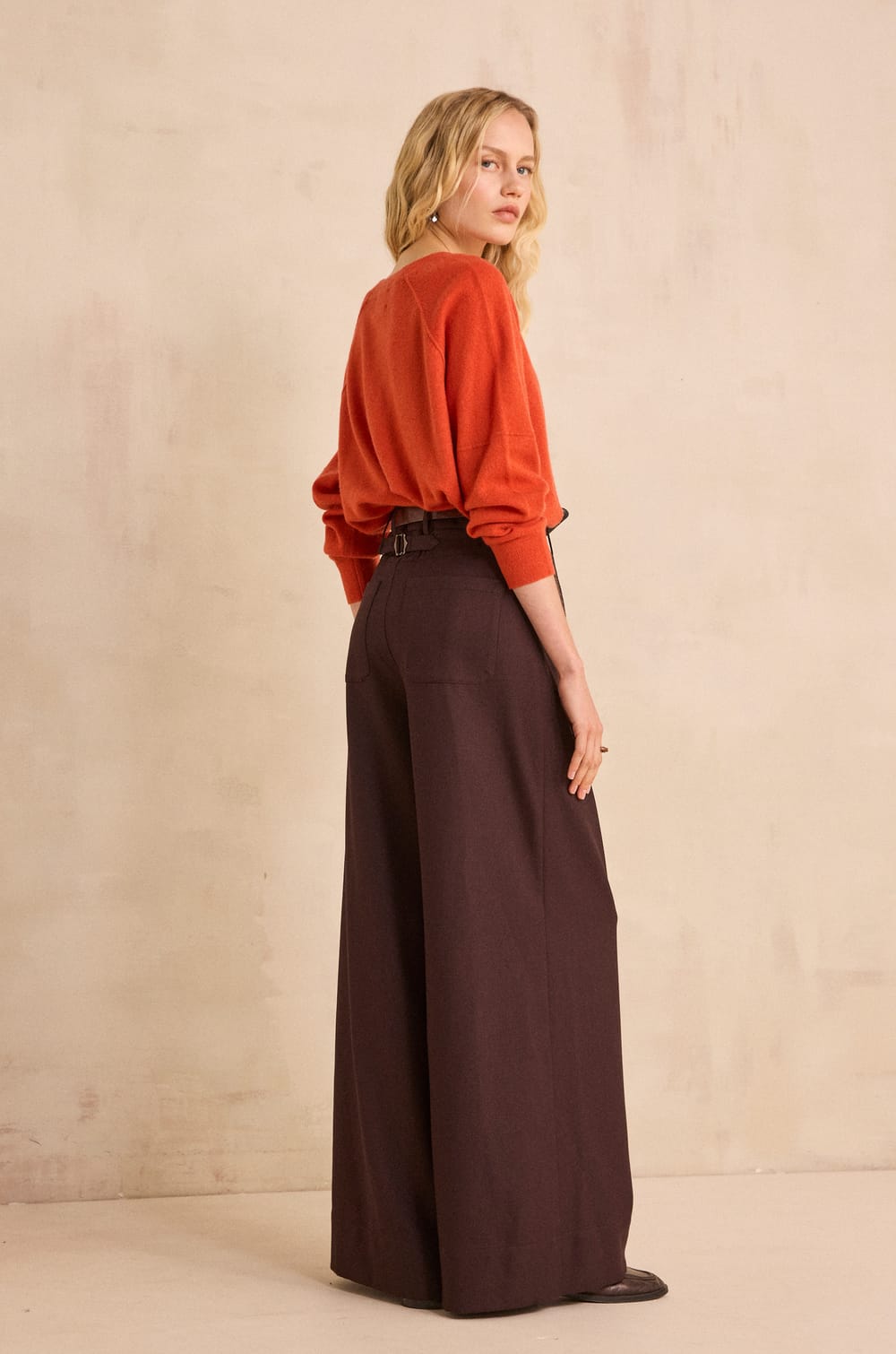 Daisy pleated wide-leg trousers;${refinementColor}