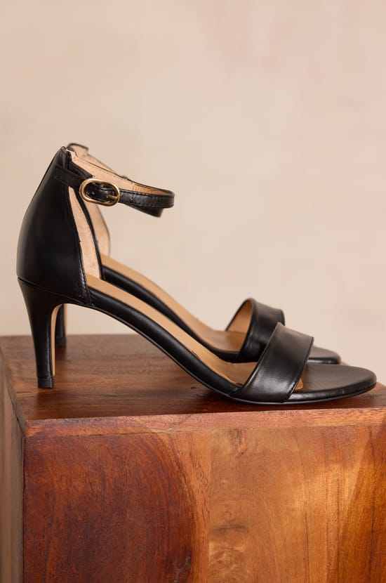 100% leather VERA high-heeled sandals;${refinementColor}