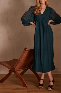 Robe LIVIA;${refinementColor}