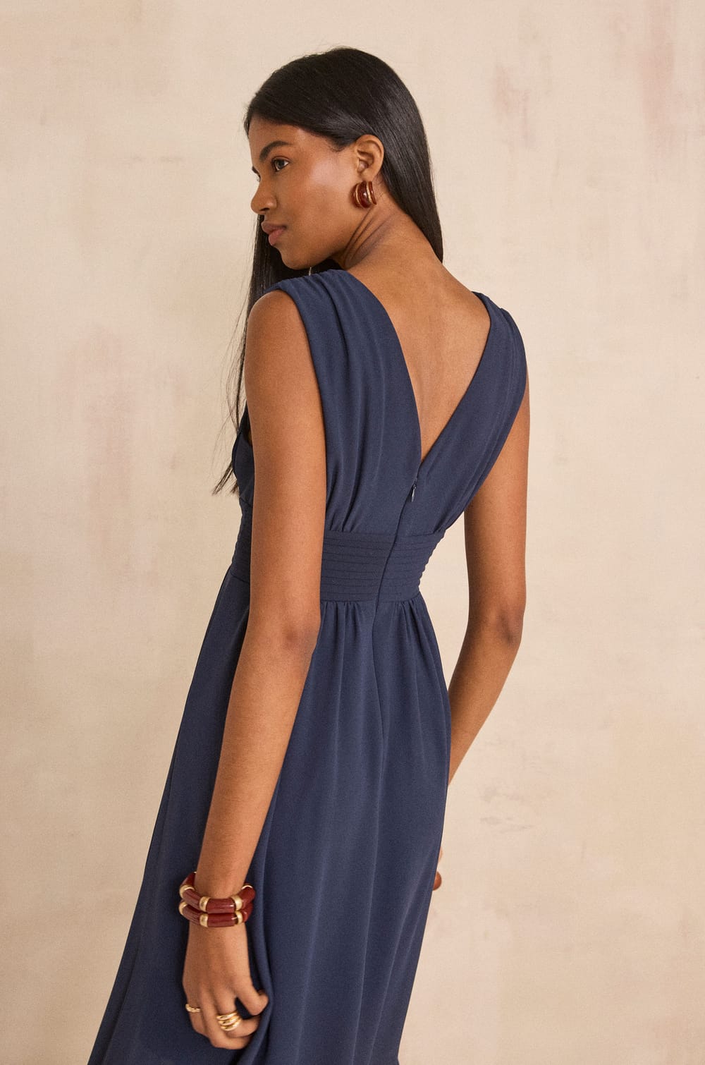 BECCA straight dress;${refinementColor}