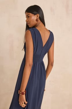 Robe droite BECCA ;${refinementColor}