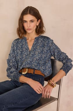 Blouse with arabesque pattern DOLCE;${refinementColor}