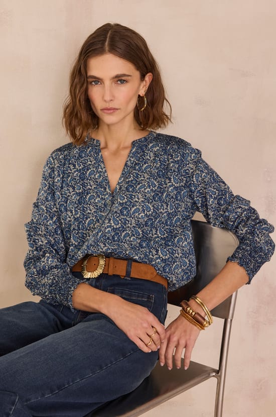 Blouse with arabesque pattern DOLCE;${refinementColor}