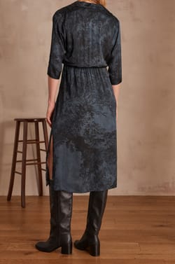 Robe LORINE;${refinementColor}