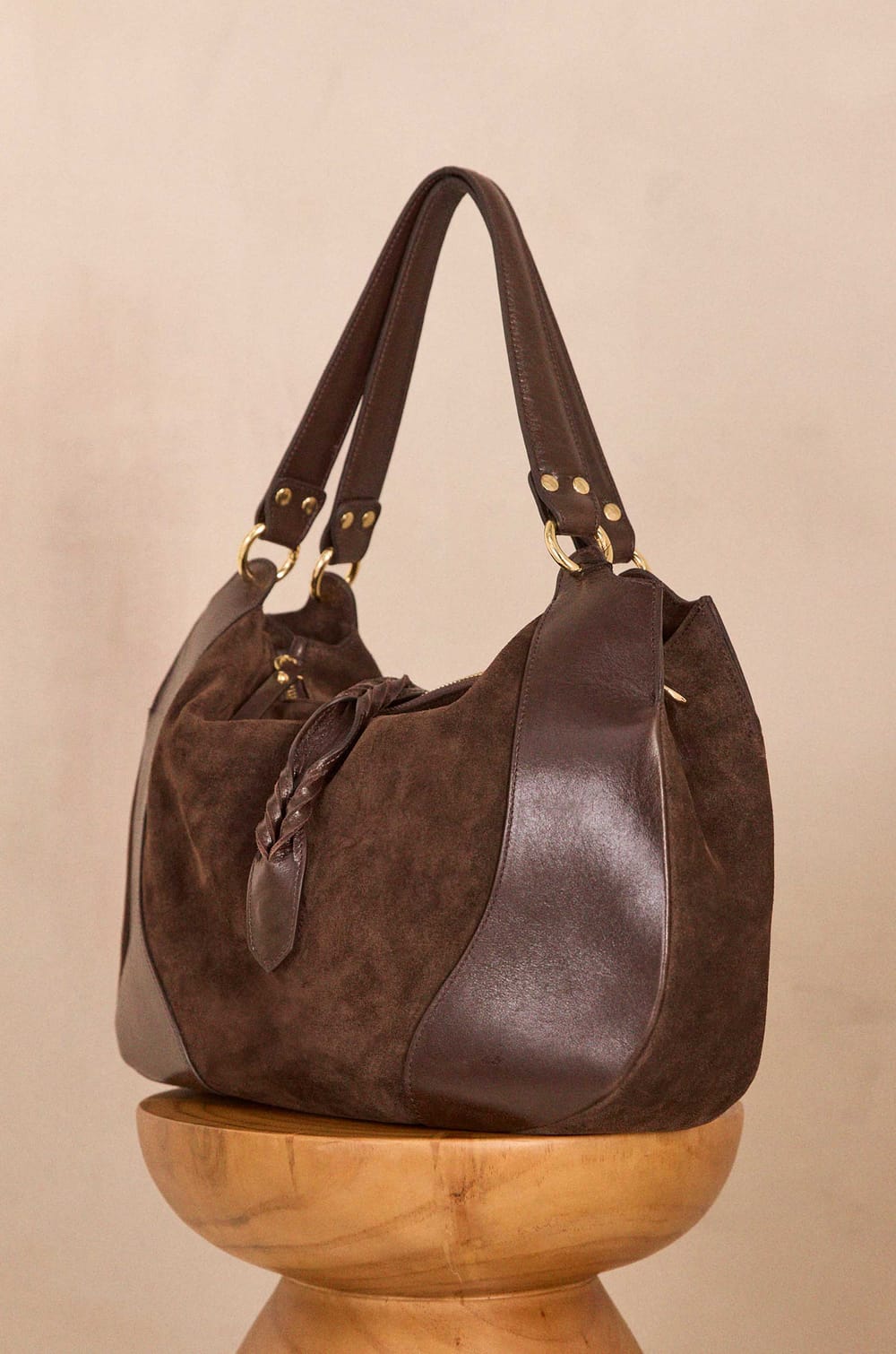 VICTOR leather tote bag;${refinementColor}