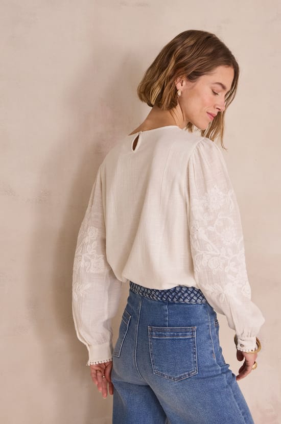 Floral embroidery blouse in 100% cotton DEBBY;${refinementColor}