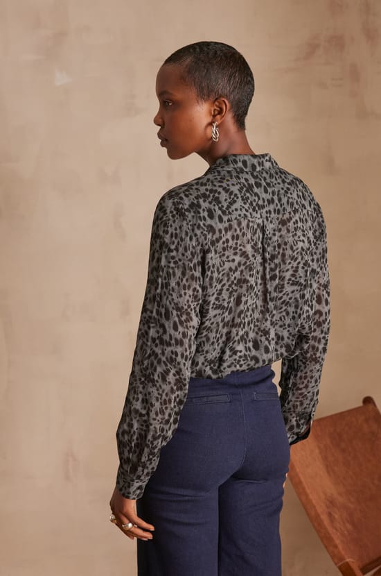 Blouse l&eacute;opard CARLA;${refinementColor}