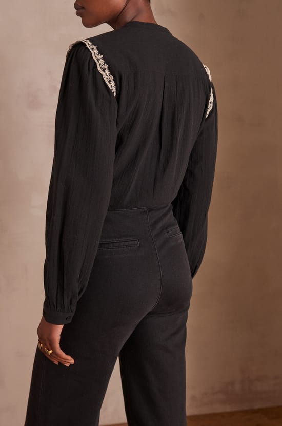 Blouse PHOEBE;${refinementColor}