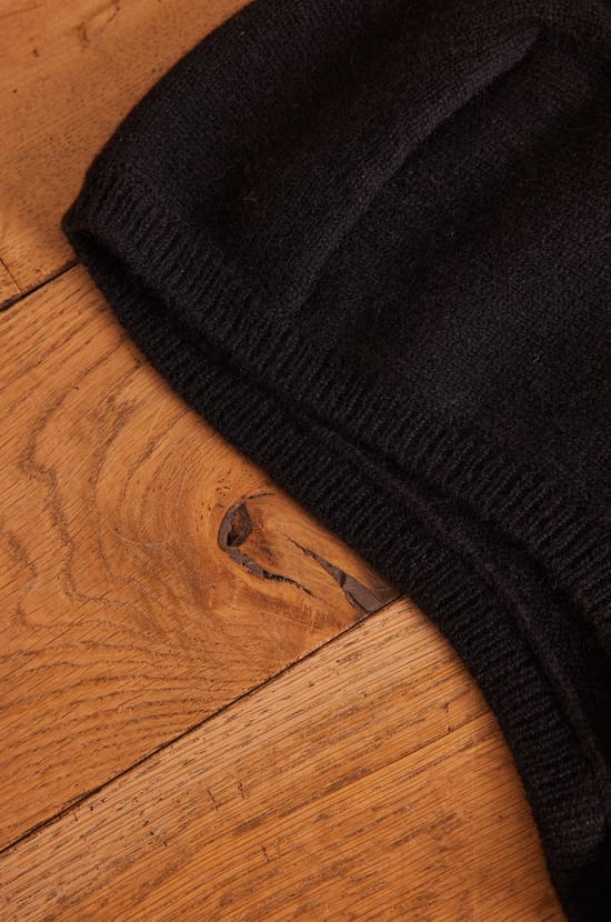 HECTOR hat in 100% recycled cashmere - 2 ply;${refinementColor}