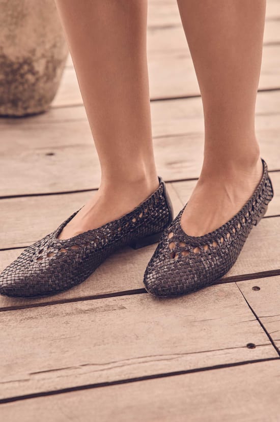 100% Leather SANTIAGO Ballet Flats;${refinementColor}