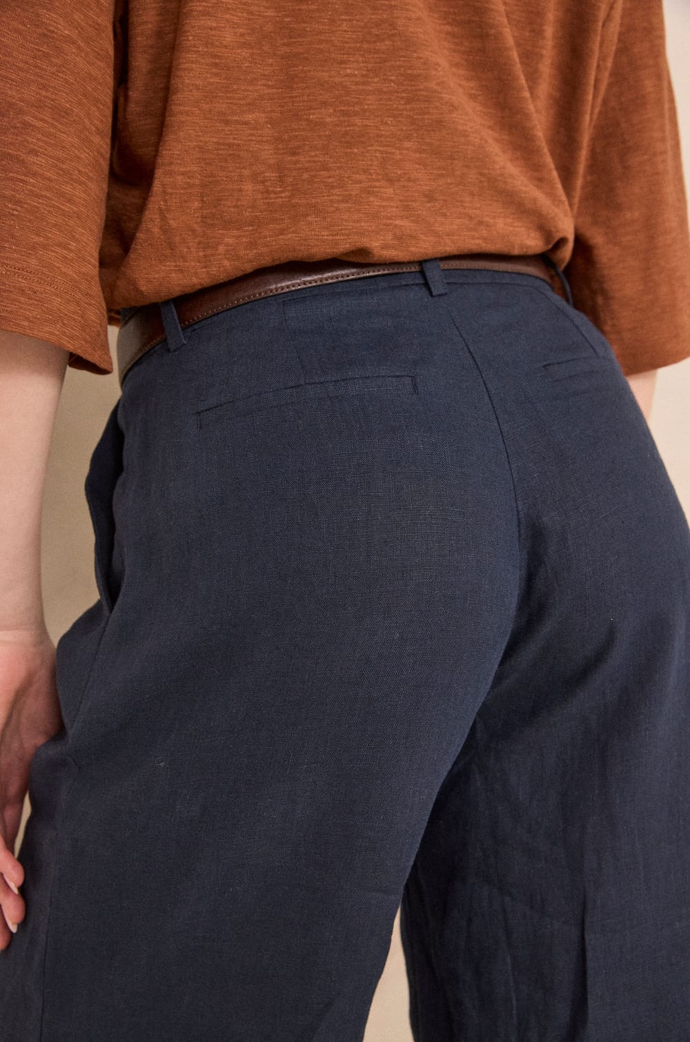 TINO wide linen trousers;${refinementColor}