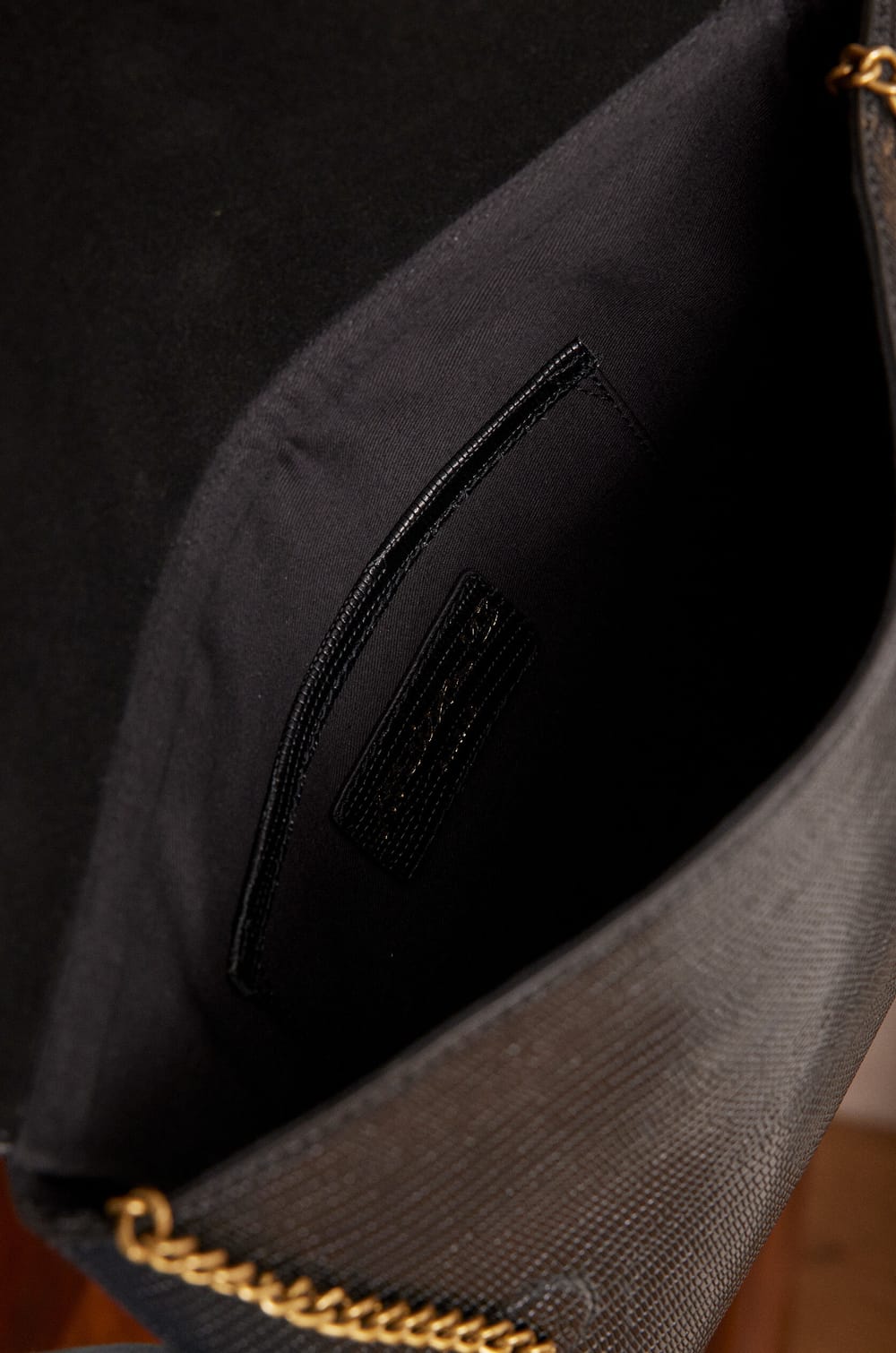 Pochette LEON en cuir;${refinementColor}