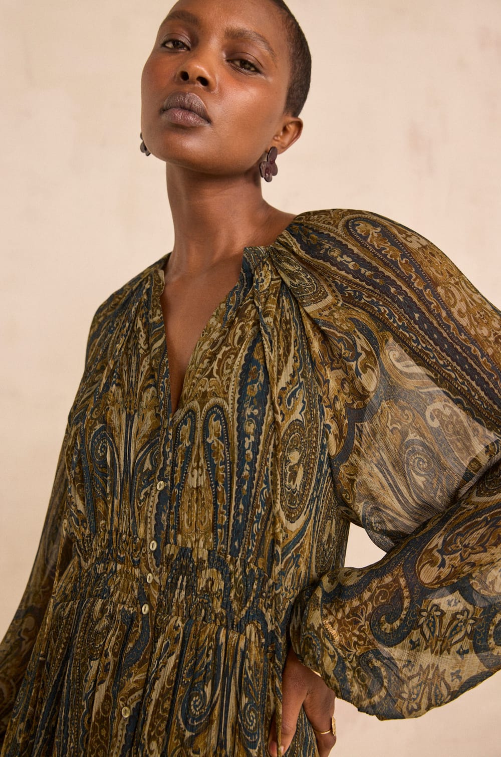 Robe fluide vert sapin en viscose PEPITE;${refinementColor}