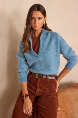 FLANEUR unisex V-neck jumper in mohair and wool;${refinementColor}