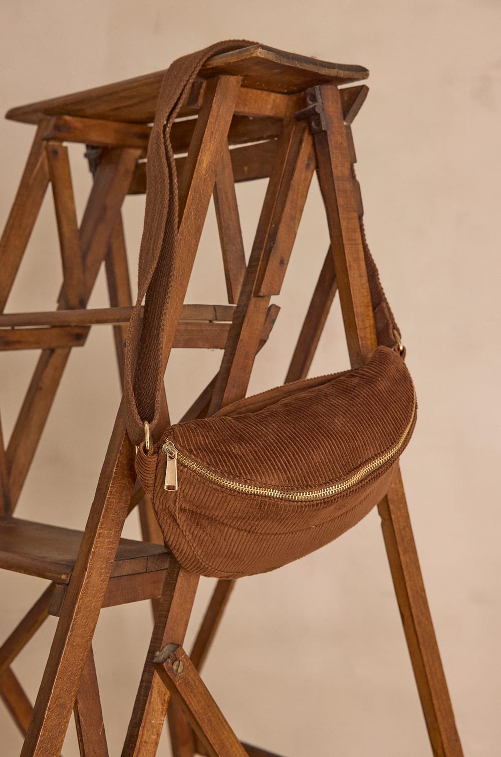 Sac banane GELINA en velours de coton;${refinementColor}