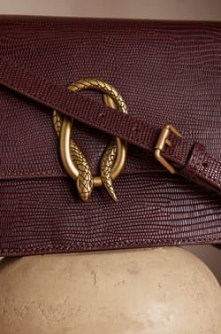 Sac bandouli&egrave;re LEON en cuir;${refinementColor}