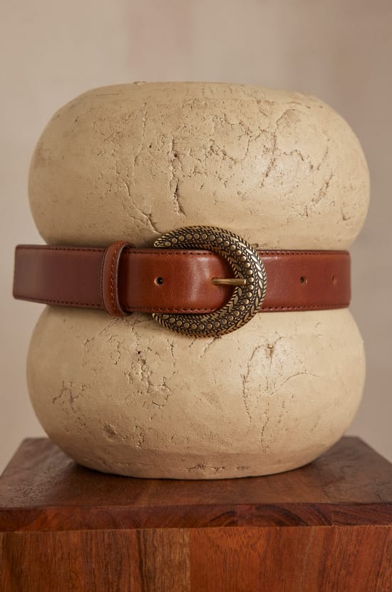 NINA leather belt;${refinementColor}