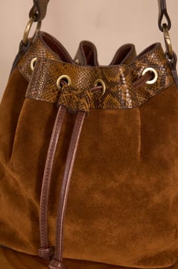VALENTIN leather bucket bag;${refinementColor}