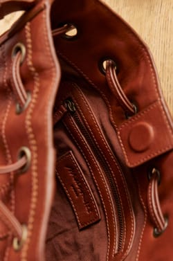 Sac seau en cuir LUCIEN;${refinementColor}