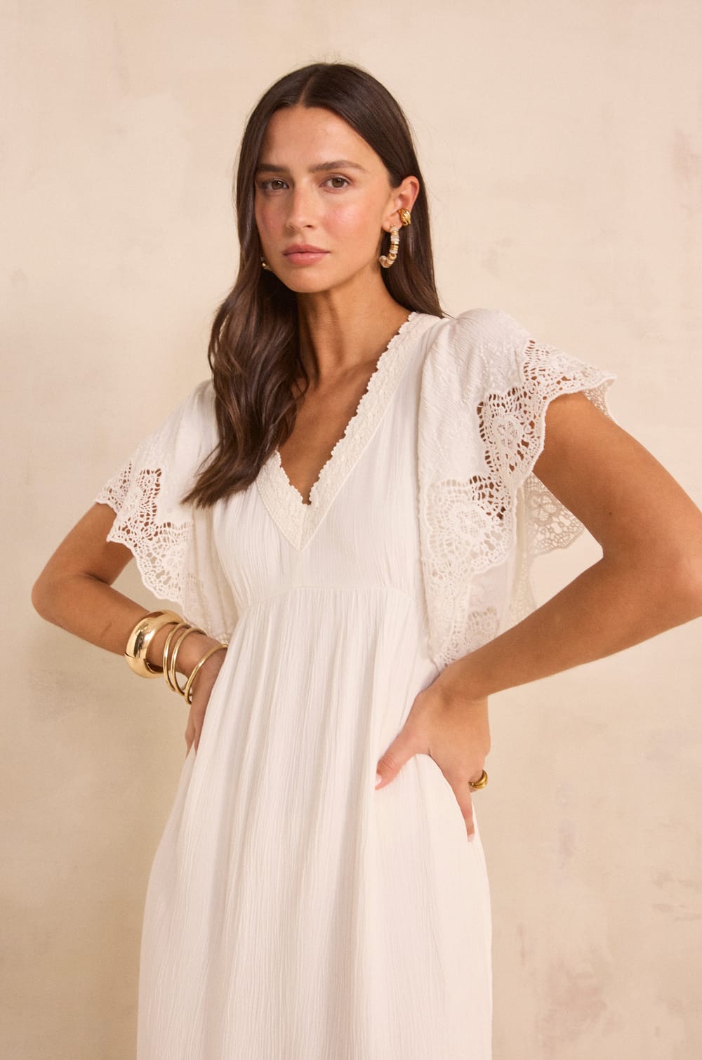 Short lace dress BELINA;${refinementColor}