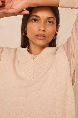 Sleeveless wool blend sweater ALEX;${refinementColor}