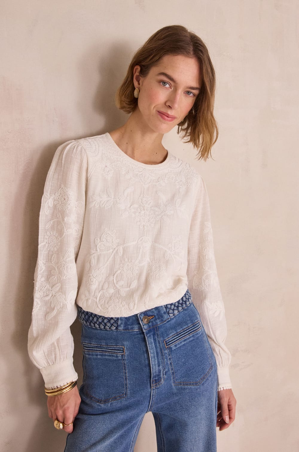 Floral embroidery blouse in 100% cotton DEBBY;${refinementColor}