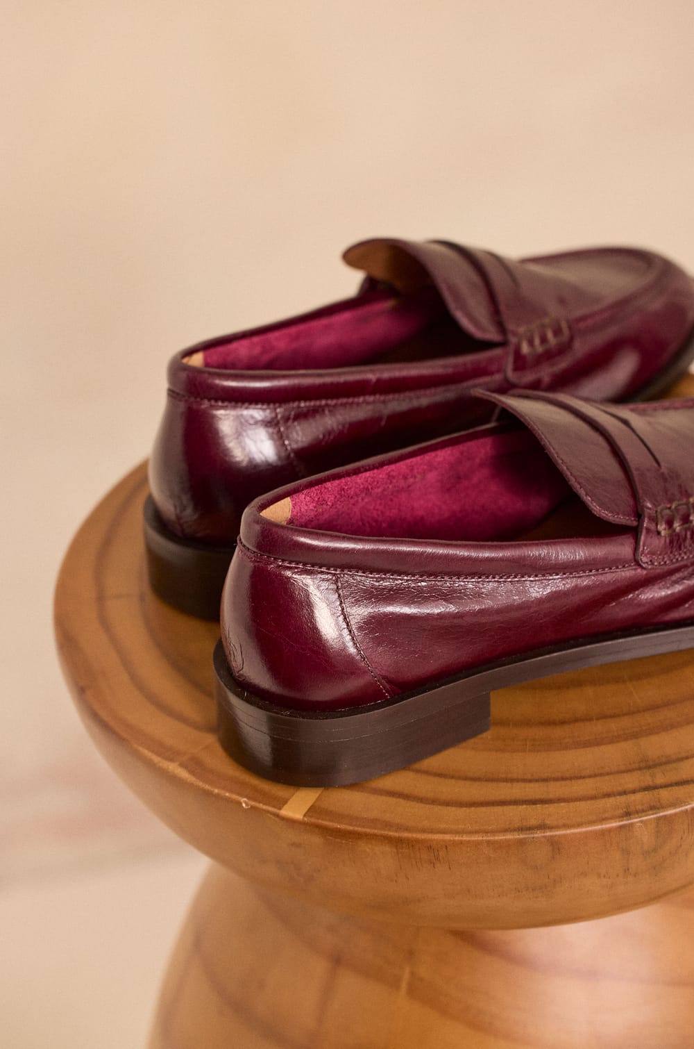 Mocassins en cuir ORNELLA;${refinementColor}