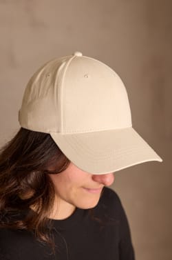 Casquette KIM;${refinementColor}