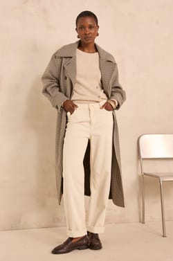 DJOVANNI checked trench;${refinementColor}