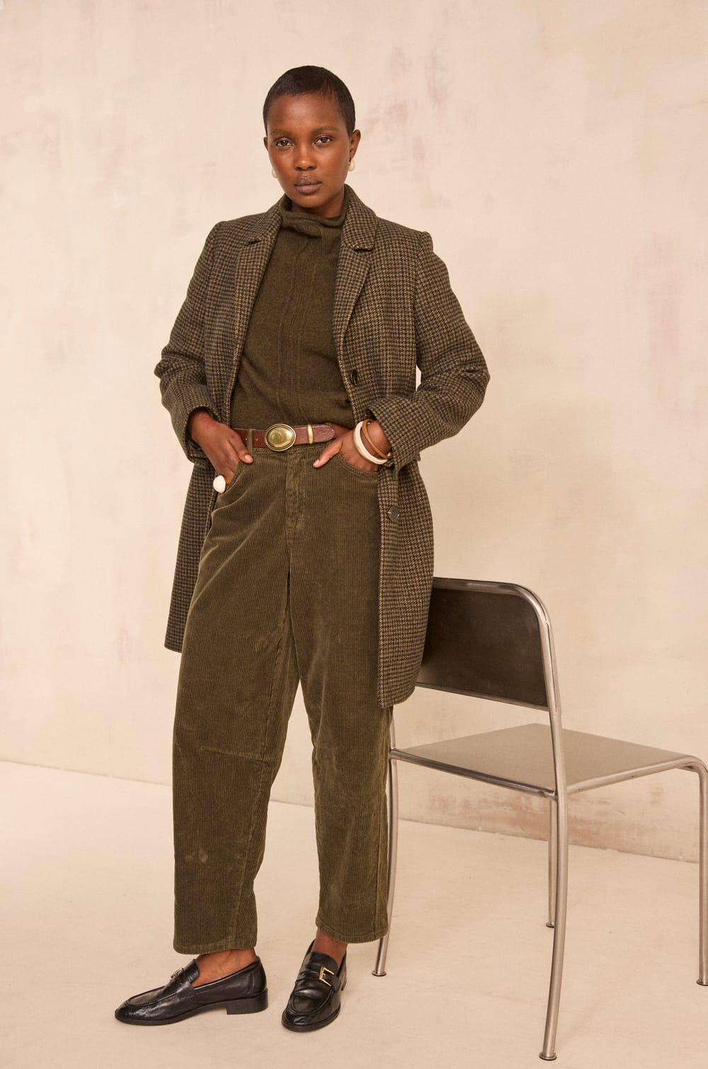 ROBINSON corduroy pants;${refinementColor}