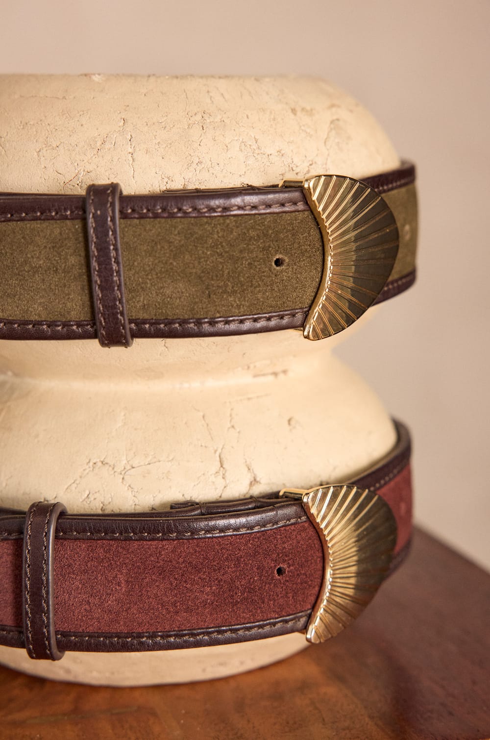 LEONARD leather belt;${refinementColor}