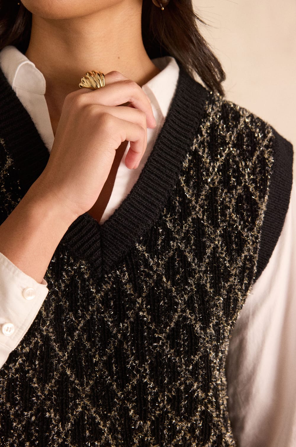 BAXTER sleeveless V-neck jumper;${refinementColor}
