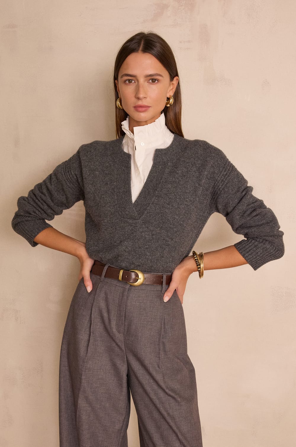BALTHAZAR V-neck jumper in wool;${refinementColor}