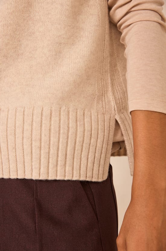 Sleeveless wool blend sweater ALEX;${refinementColor}