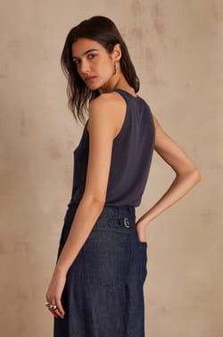 LOLA Jumper;${refinementColor}