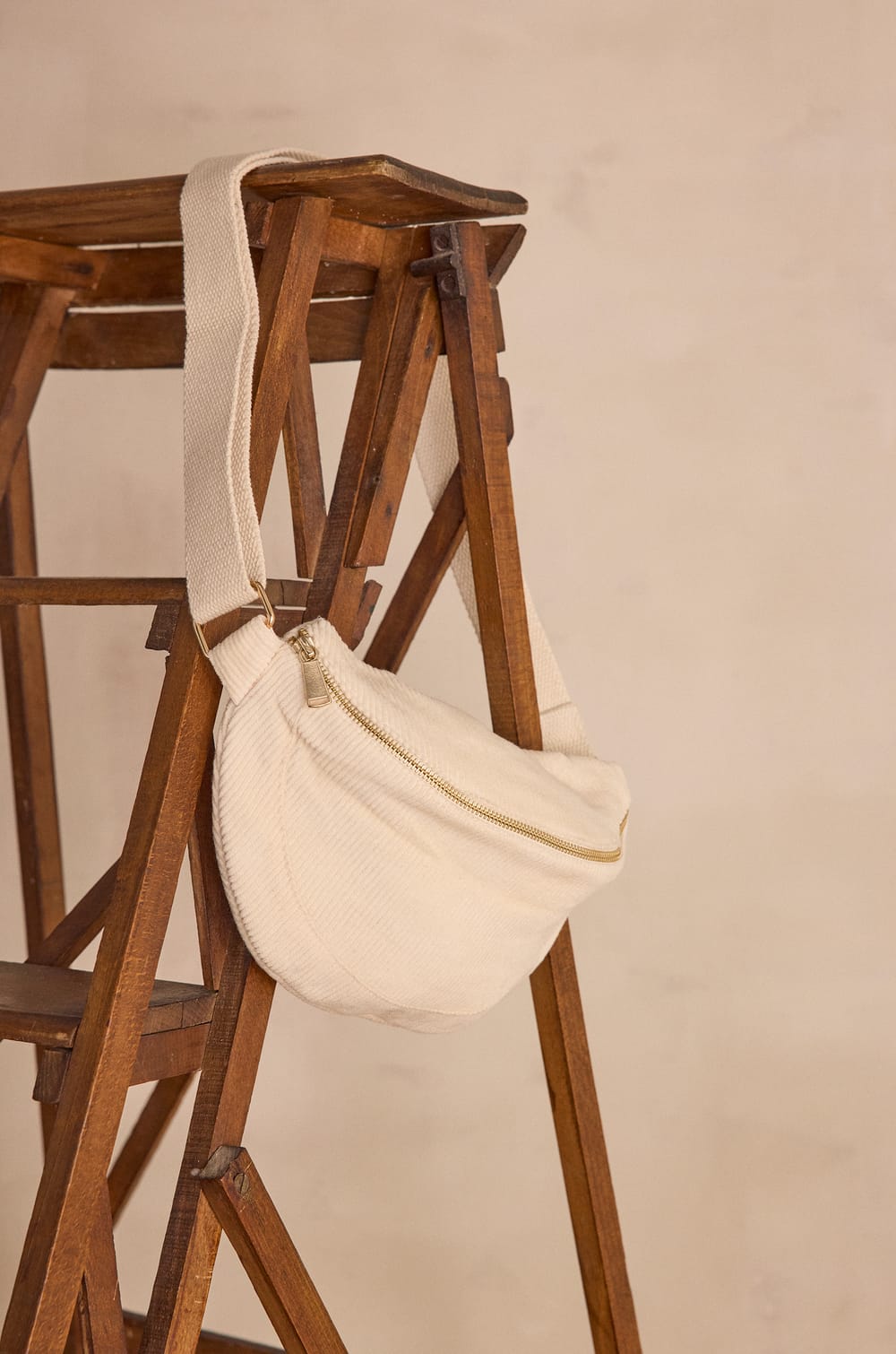 GELINA cotton velvet bum bag;${refinementColor}