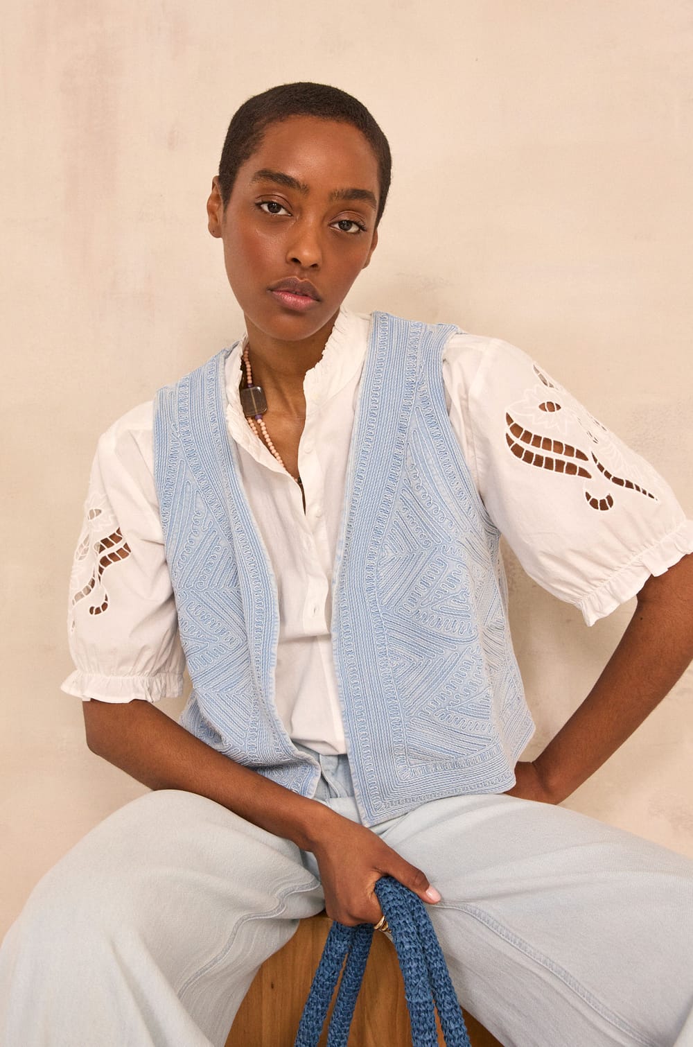 Gilet brod&eacute; sans manches en coton VILMA;${refinementColor}